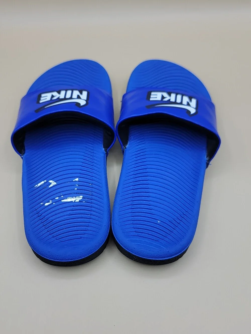 Nike Kawa Little Kid's Slides Sandals Size 1Y Blue Black White Pool Beach Sports